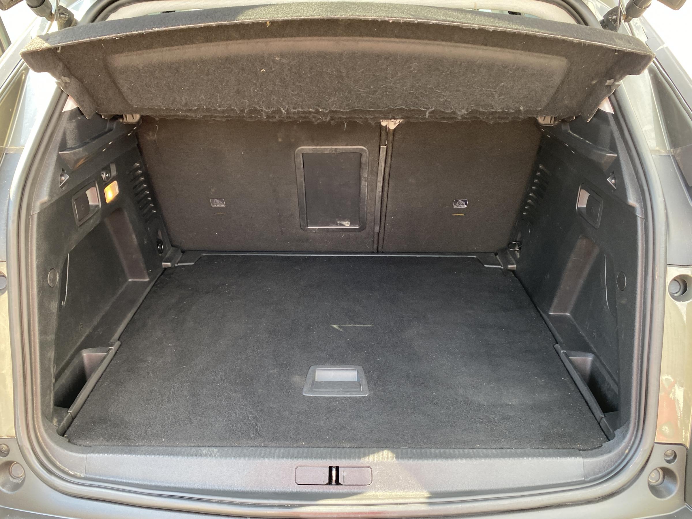 Peugeot 3008, 2018 - pohled č. 7