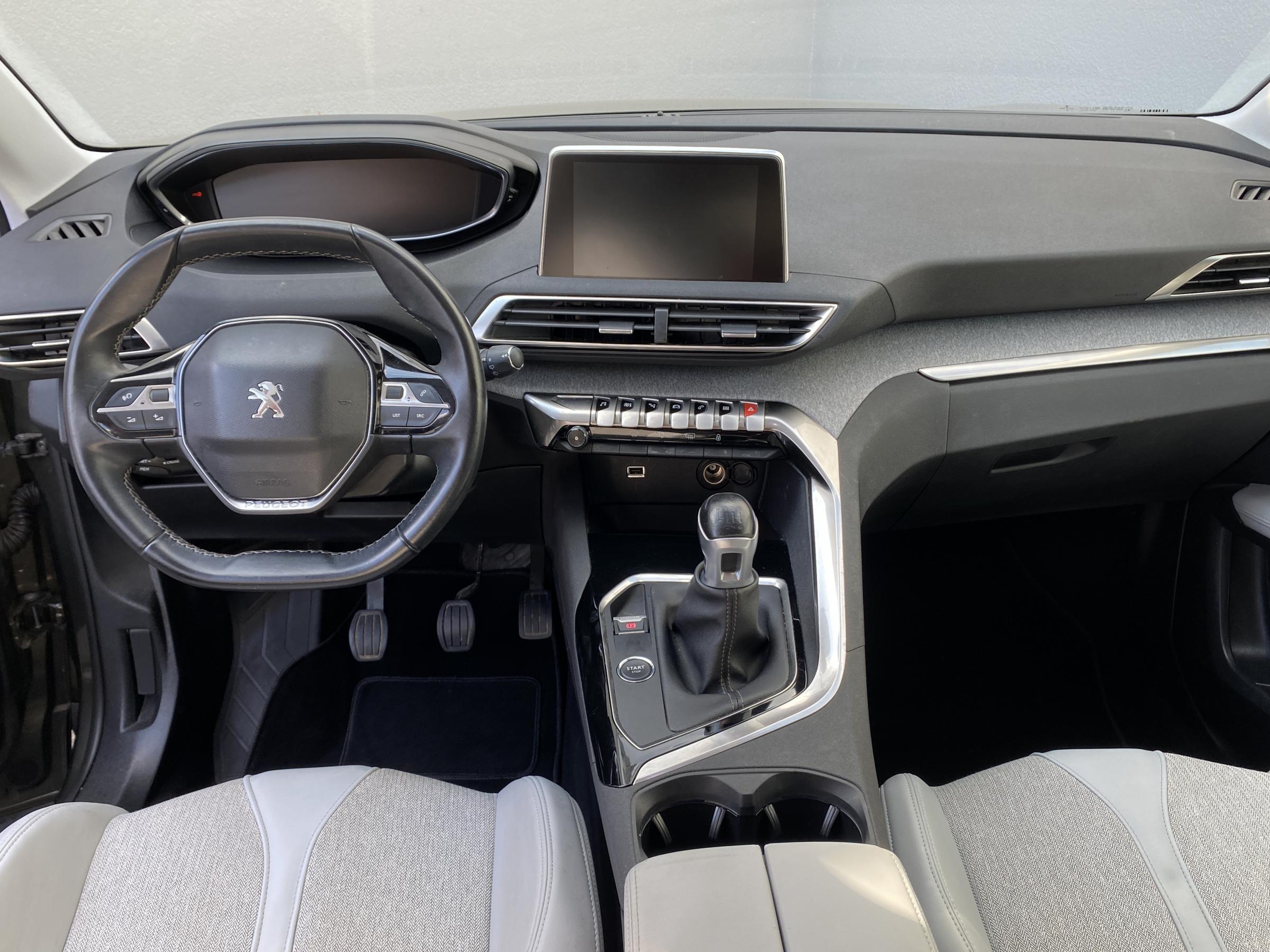 Peugeot 3008, 2018 - pohled č. 9