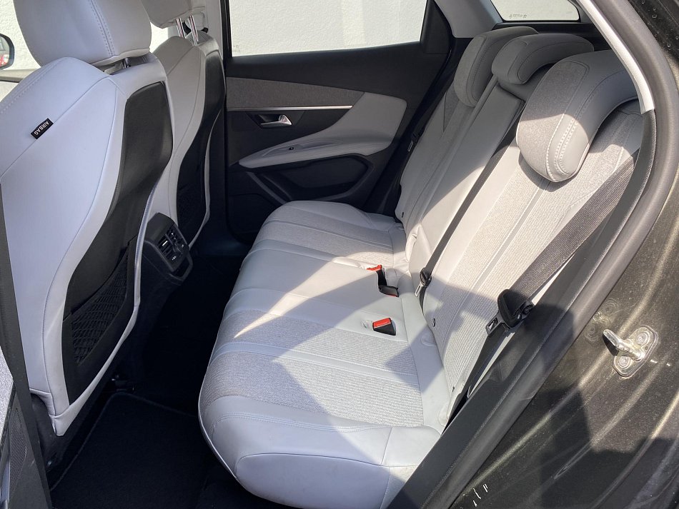 Peugeot 3008 1.2PT Allure