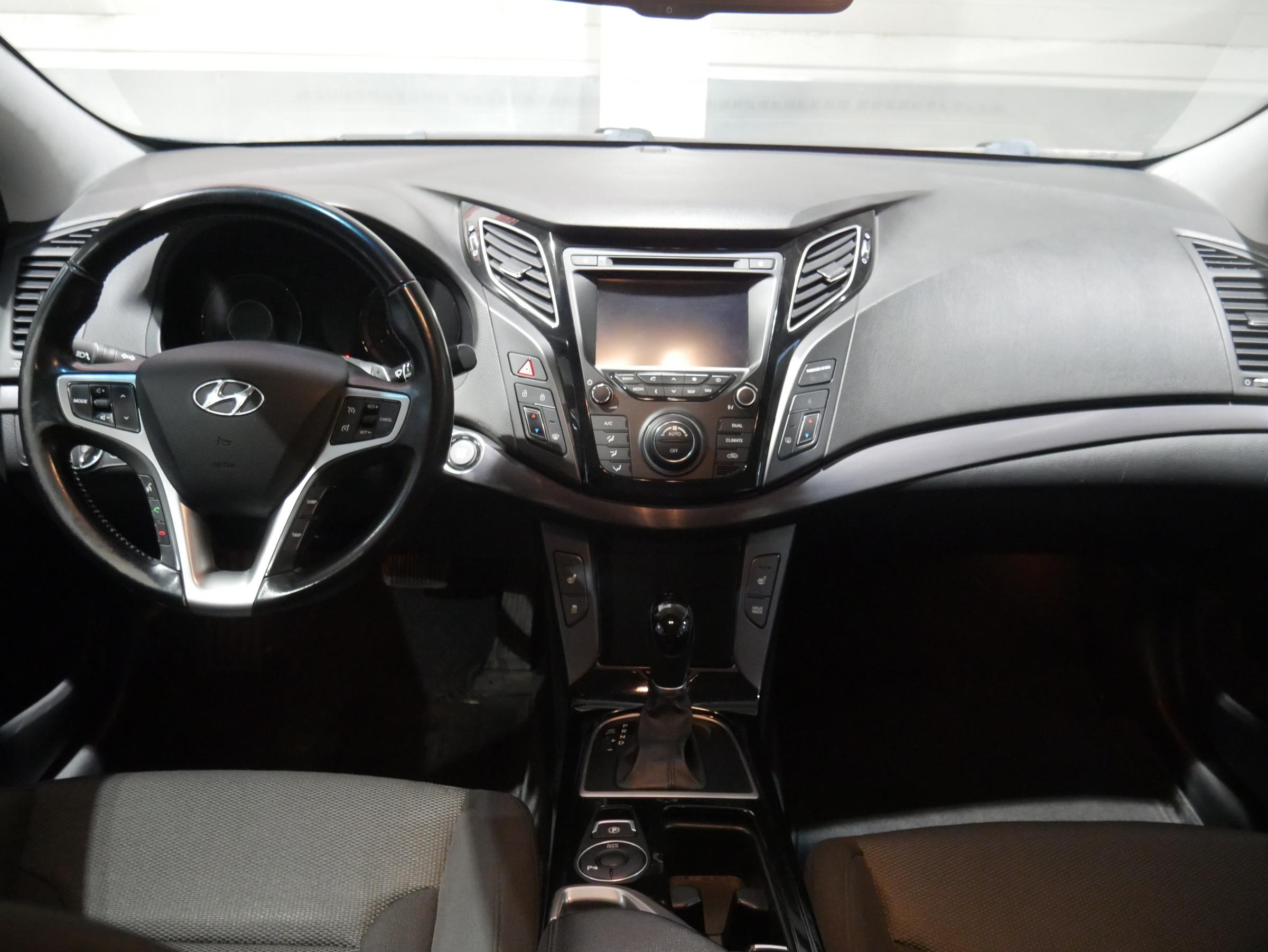 Hyundai i40, 2014 - pohled č. 8