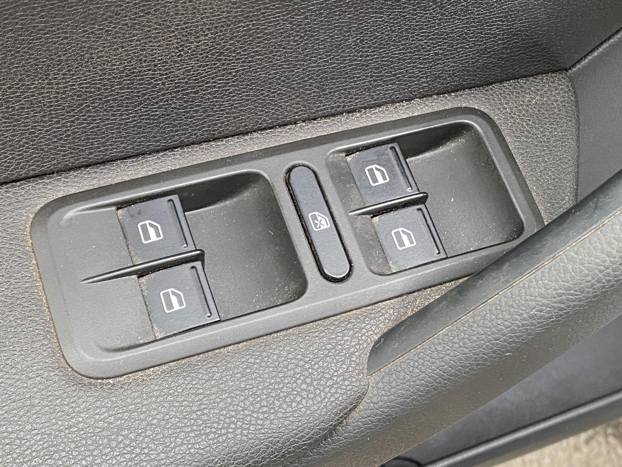 Škoda Yeti, 2016 - pohled č. 11