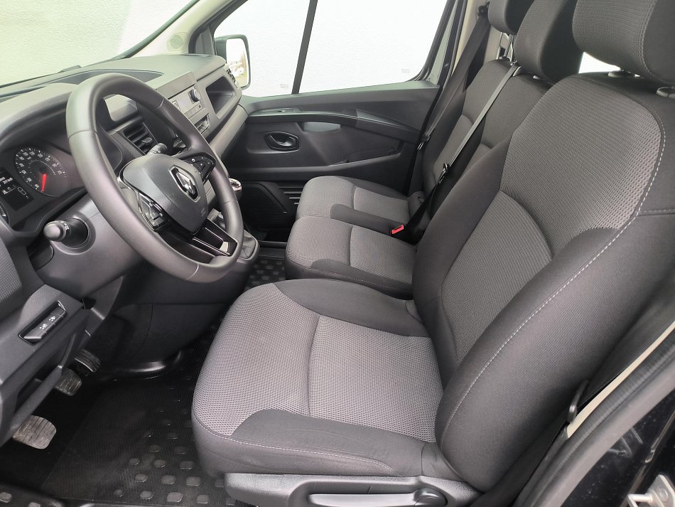 Renault Trafic 2.0dCi  L2 9míst
