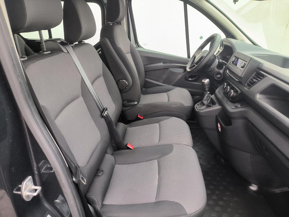 Renault Trafic 2.0dCi  L2 9míst