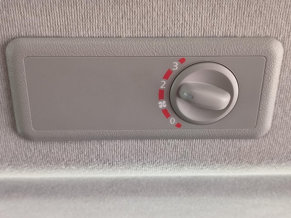 Renault Trafic 2.0dCi  L2 9míst