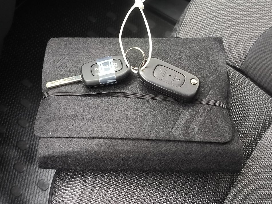 Renault Trafic 2.0dCi  L2 9míst