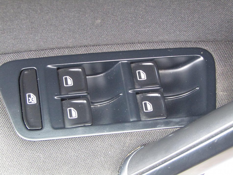 Volkswagen Golf 2.0 TDi 