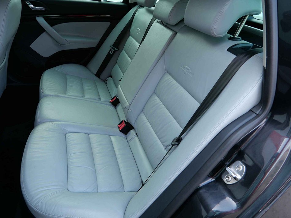 Škoda Octavia II 2.0FSI 