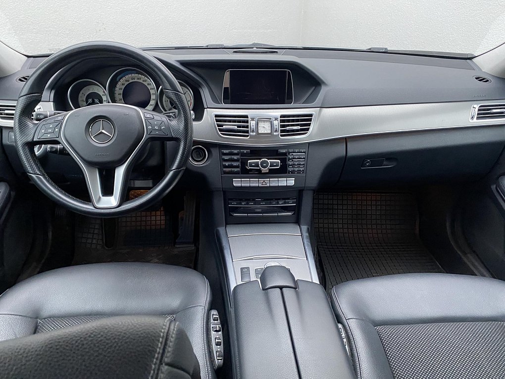 Mercedes-Benz Třída E 2.2 CDi  E250 4Matic