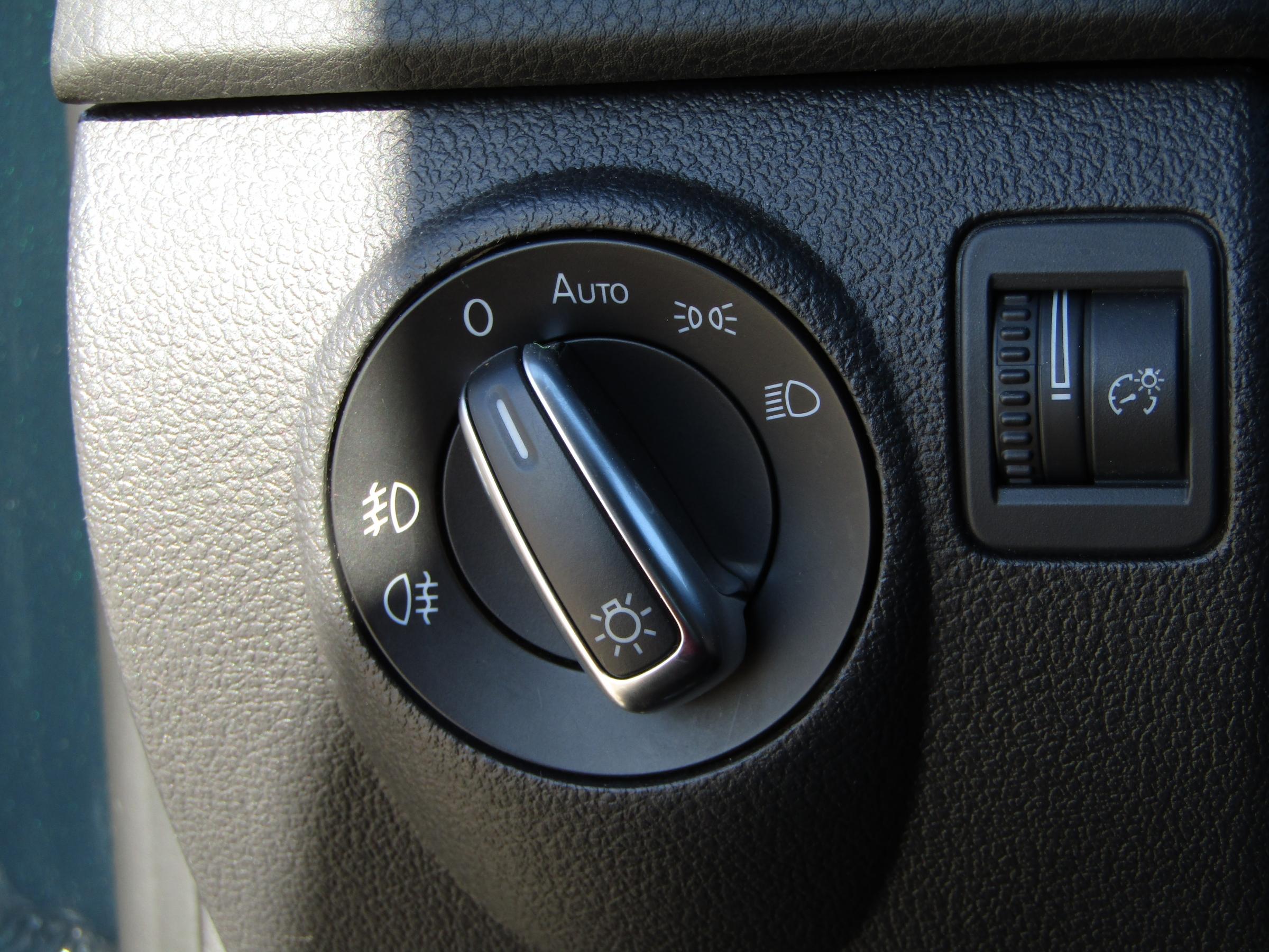 Volkswagen Tiguan, 2013 - pohled č. 13