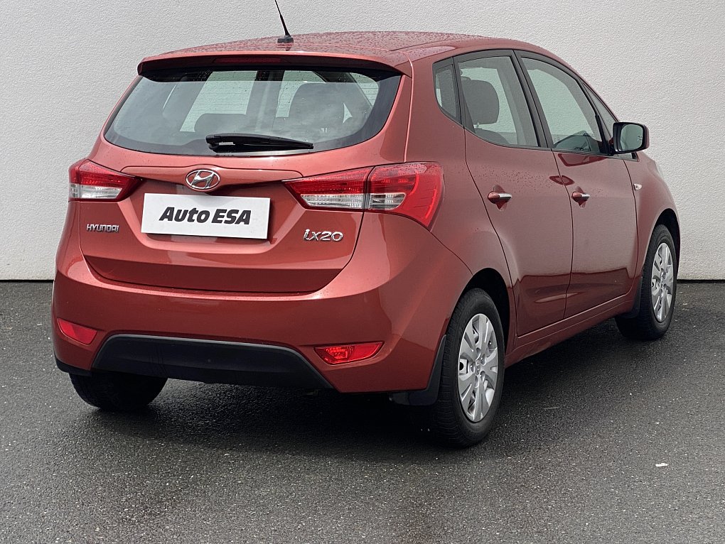 Hyundai Ix20 1.4i 