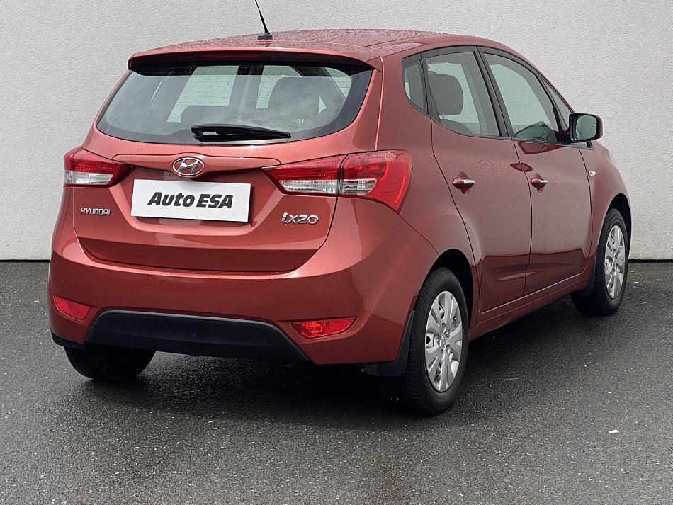 Hyundai Ix20 1.4i 