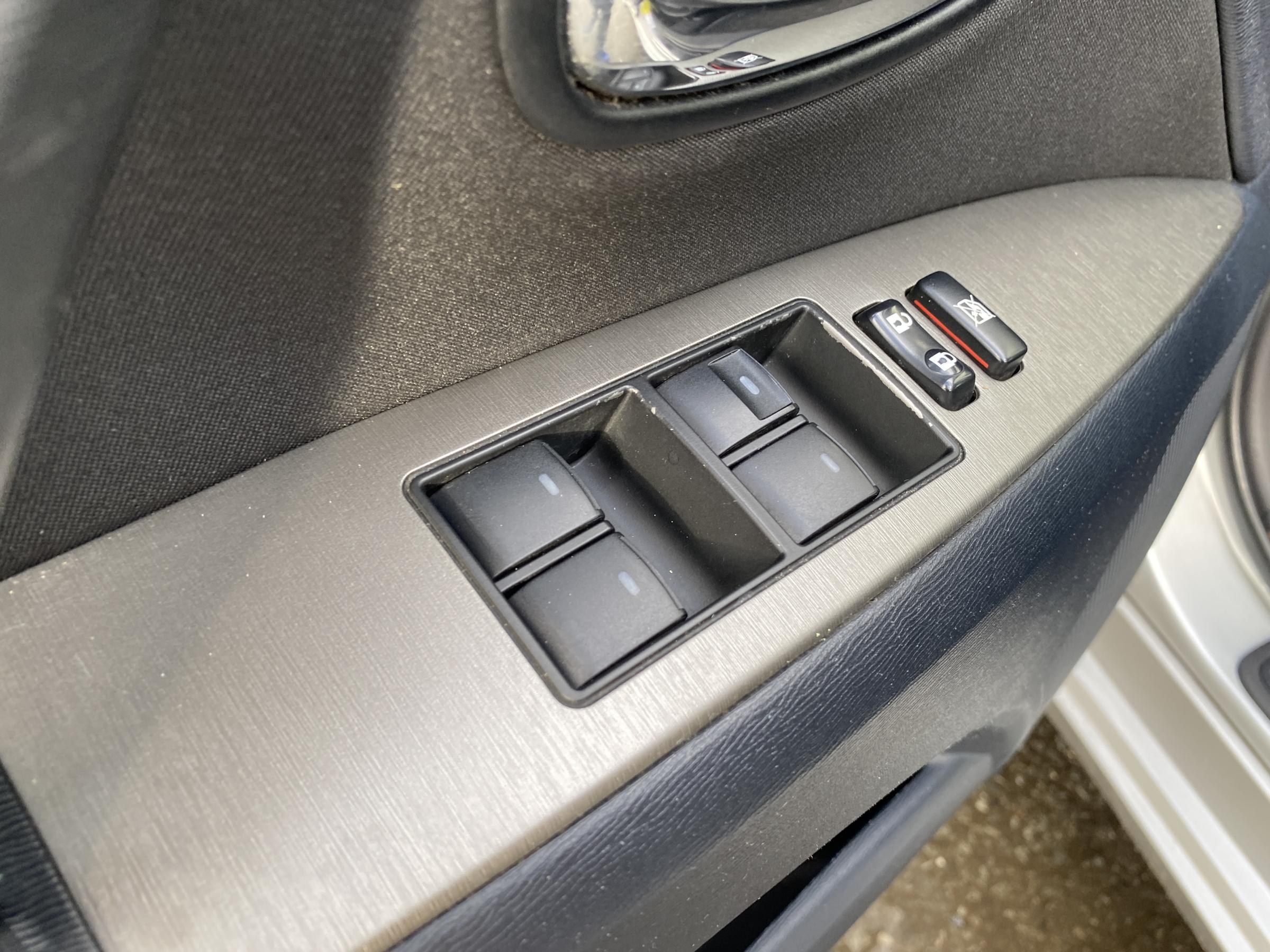 Toyota Avensis, 2010 - pohled č. 13