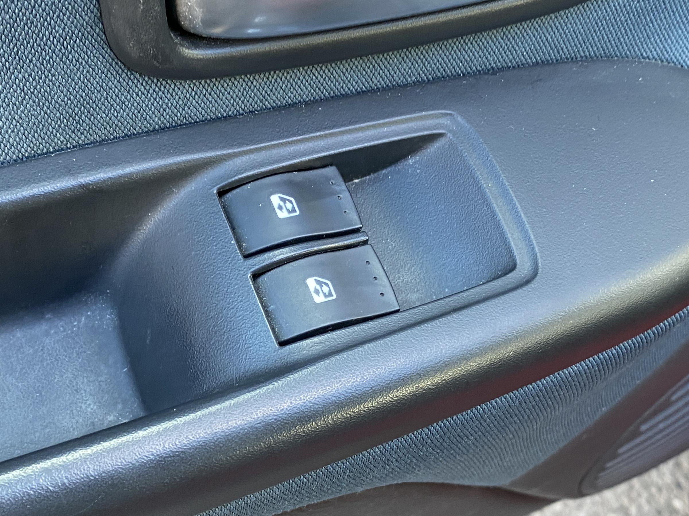 Renault Clio, 2008 - pohled č. 11