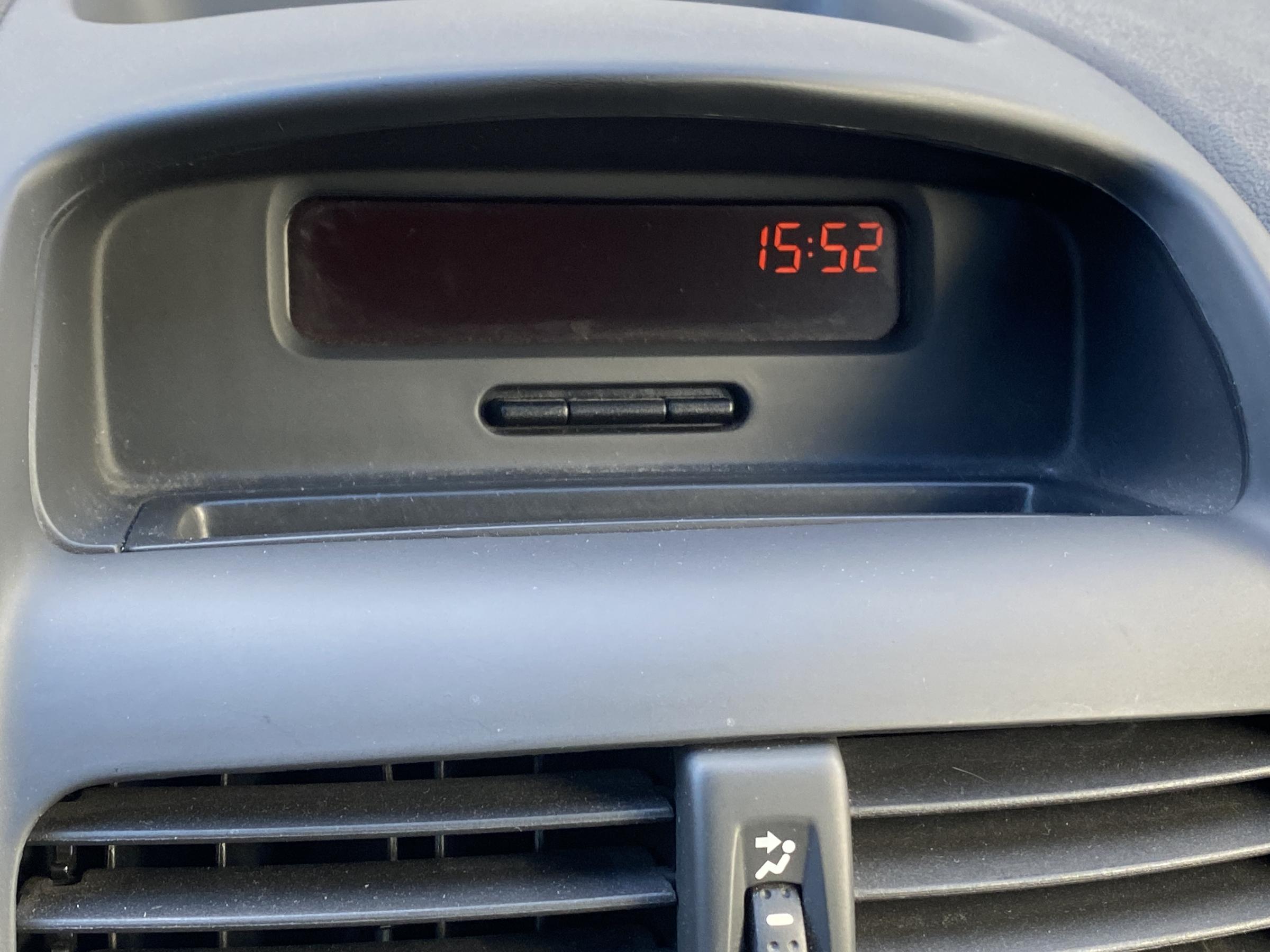 Renault Clio, 2008 - pohled č. 15