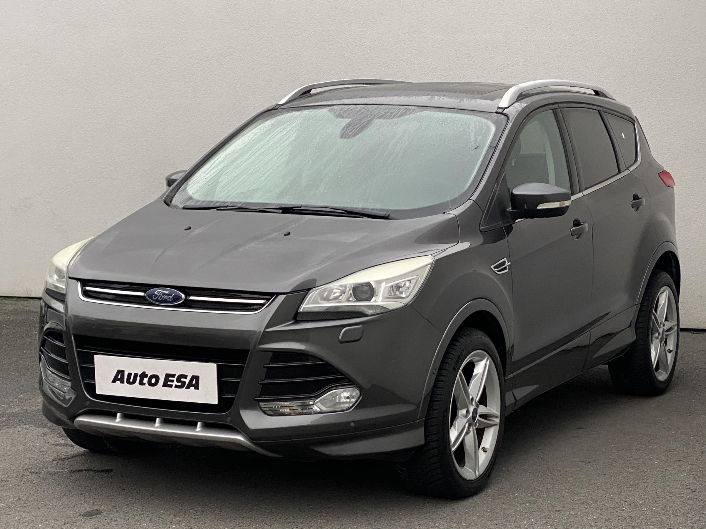 Ford Kuga, 2015 - pohled č. 3