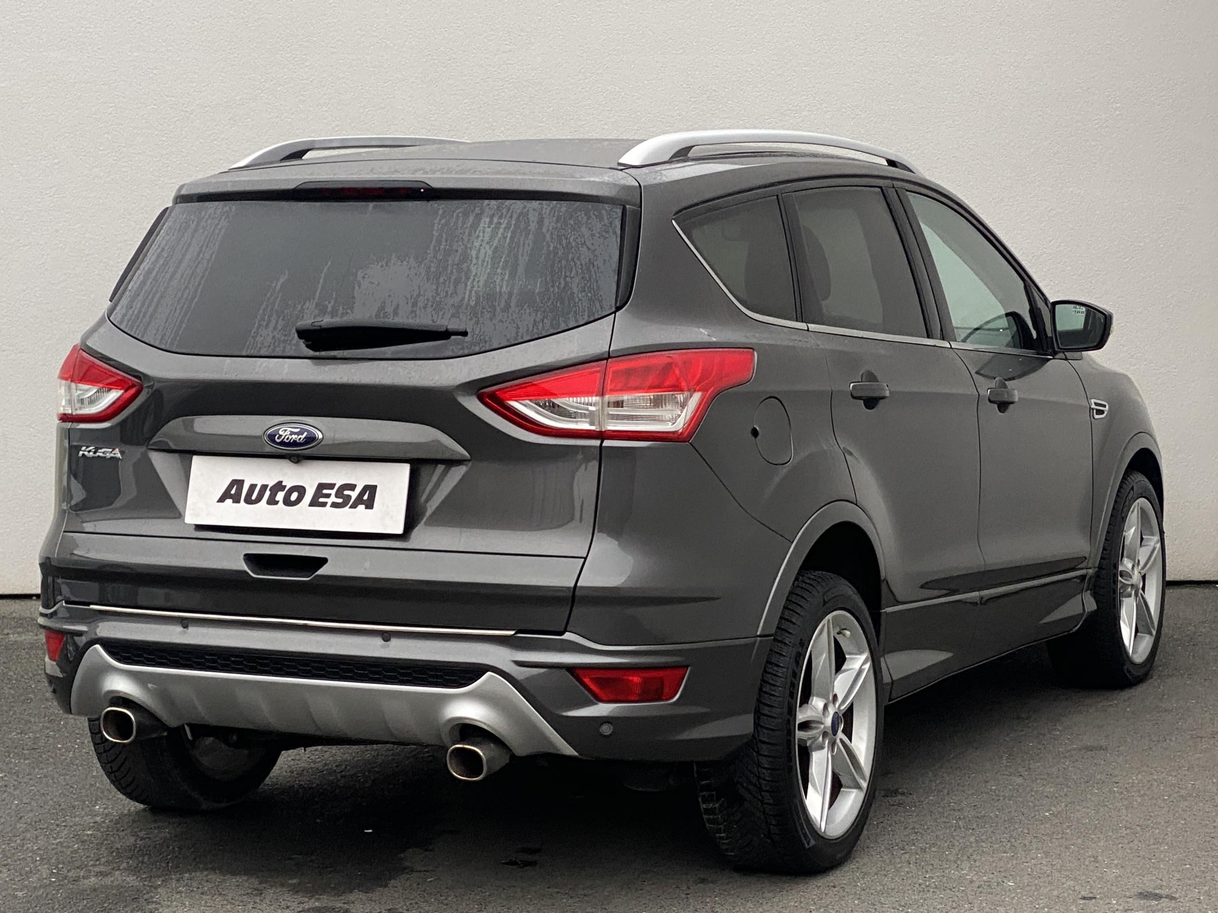 Ford Kuga, 2015 - pohled č. 4