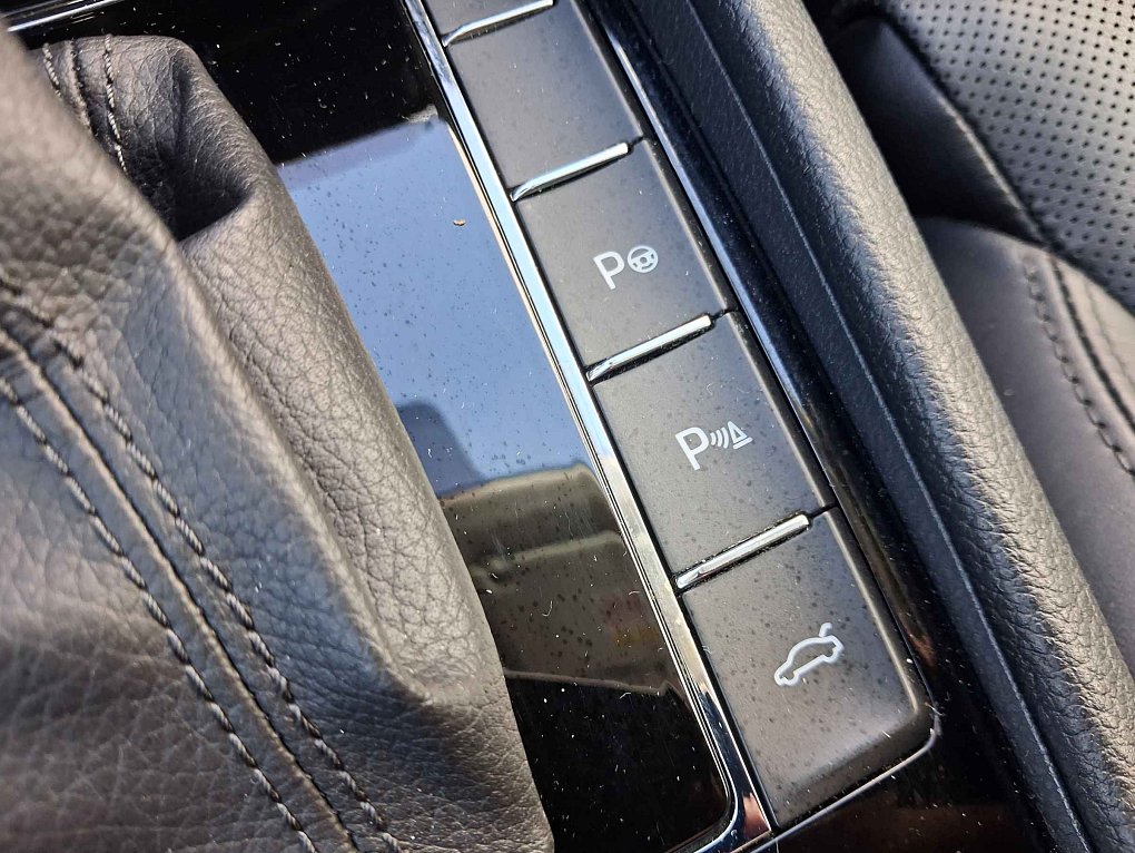 Škoda Superb III 1.8 TSi L&K