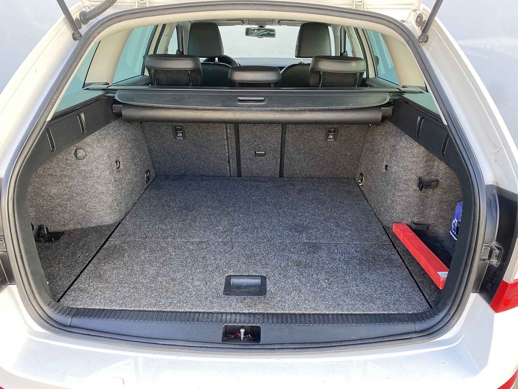 Škoda Octavia III 2.0 TDi Elegance