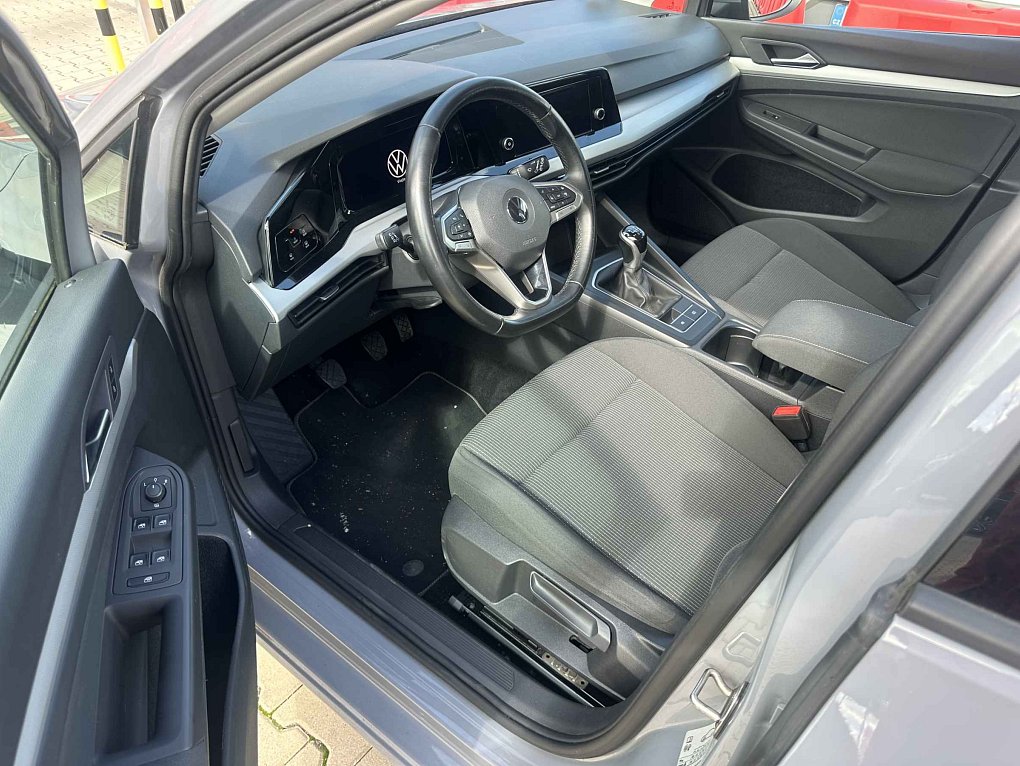 Volkswagen Golf 1.0TSi 