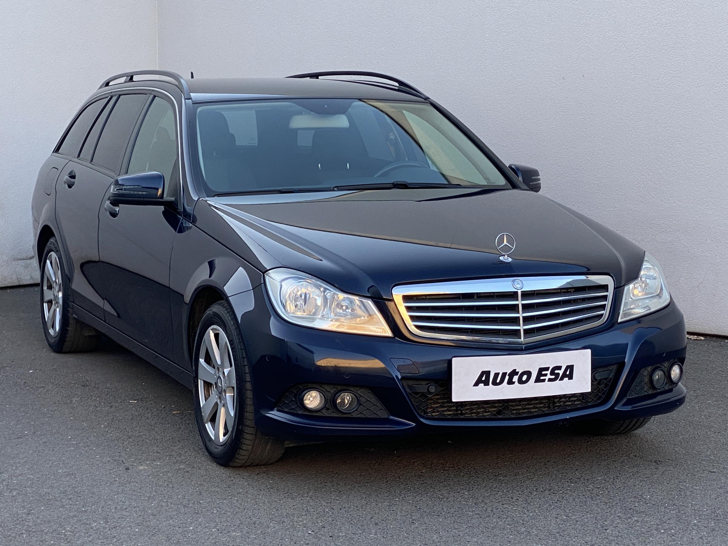 Mercedes-Benz Třída C, 2014 - pohled č. 1