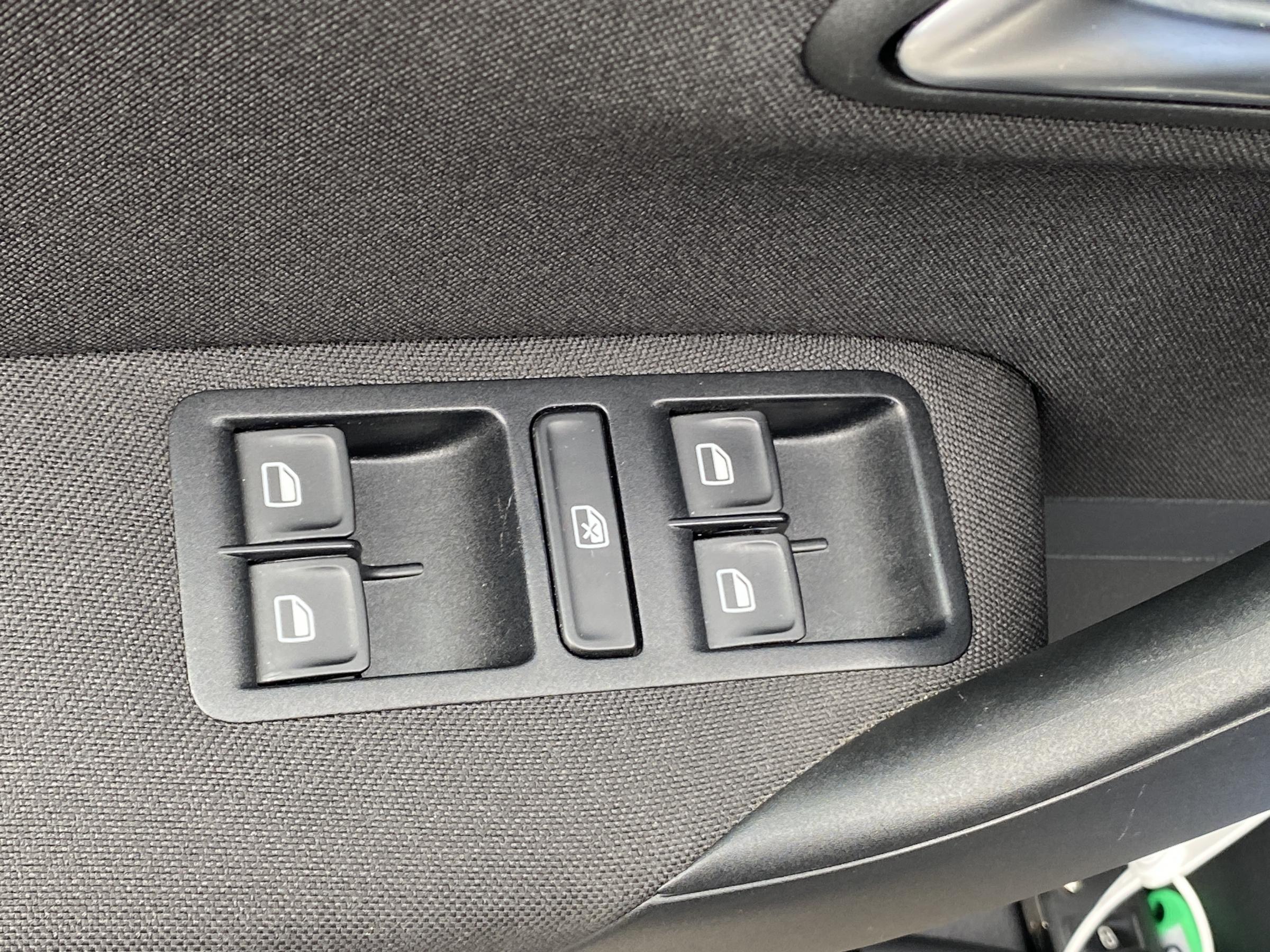 Volkswagen Polo, 2015 - pohled č. 12