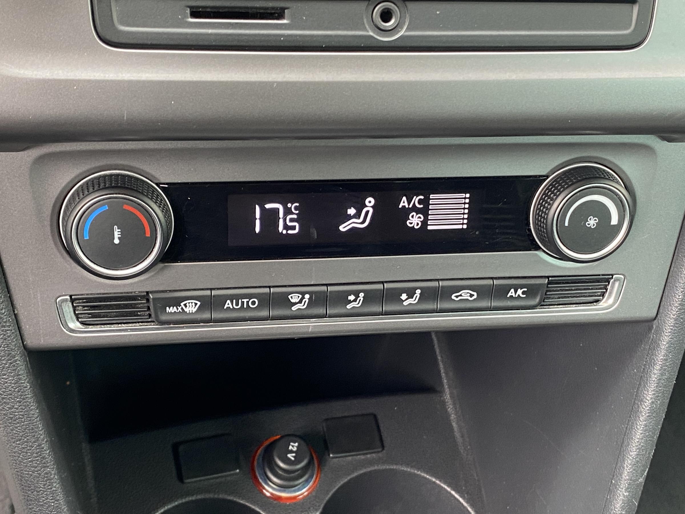 Volkswagen Polo, 2015 - pohled č. 16