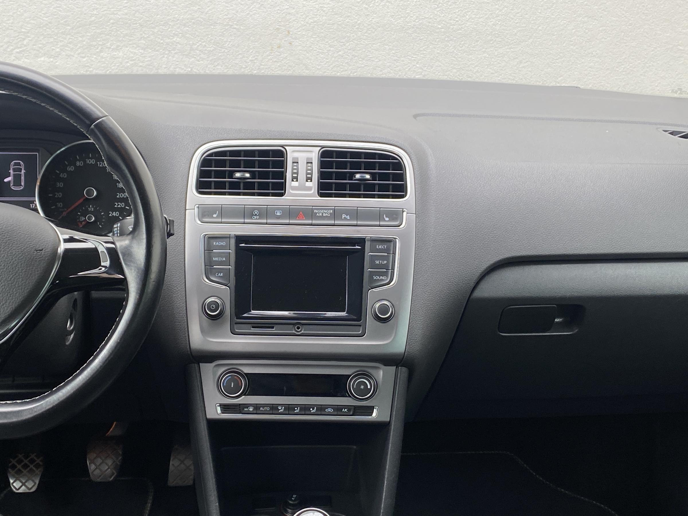 Volkswagen Polo, 2015 - pohled č. 9