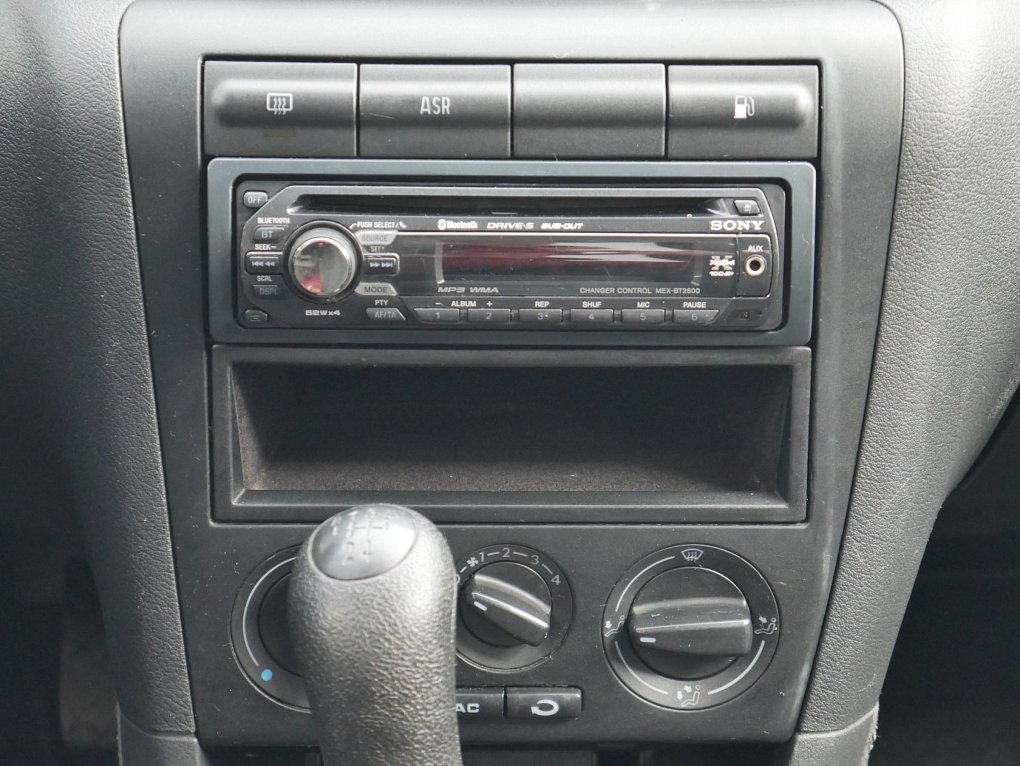 Škoda Octavia 1.6i Elegance