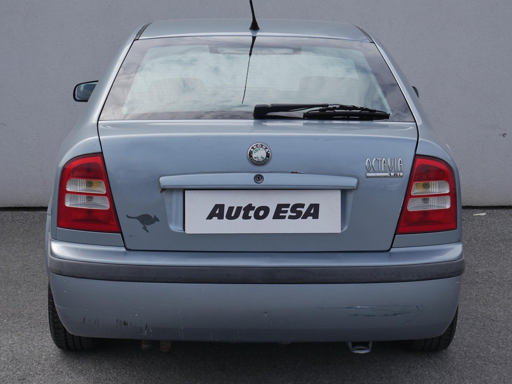 Škoda Octavia 1.6i Elegance
