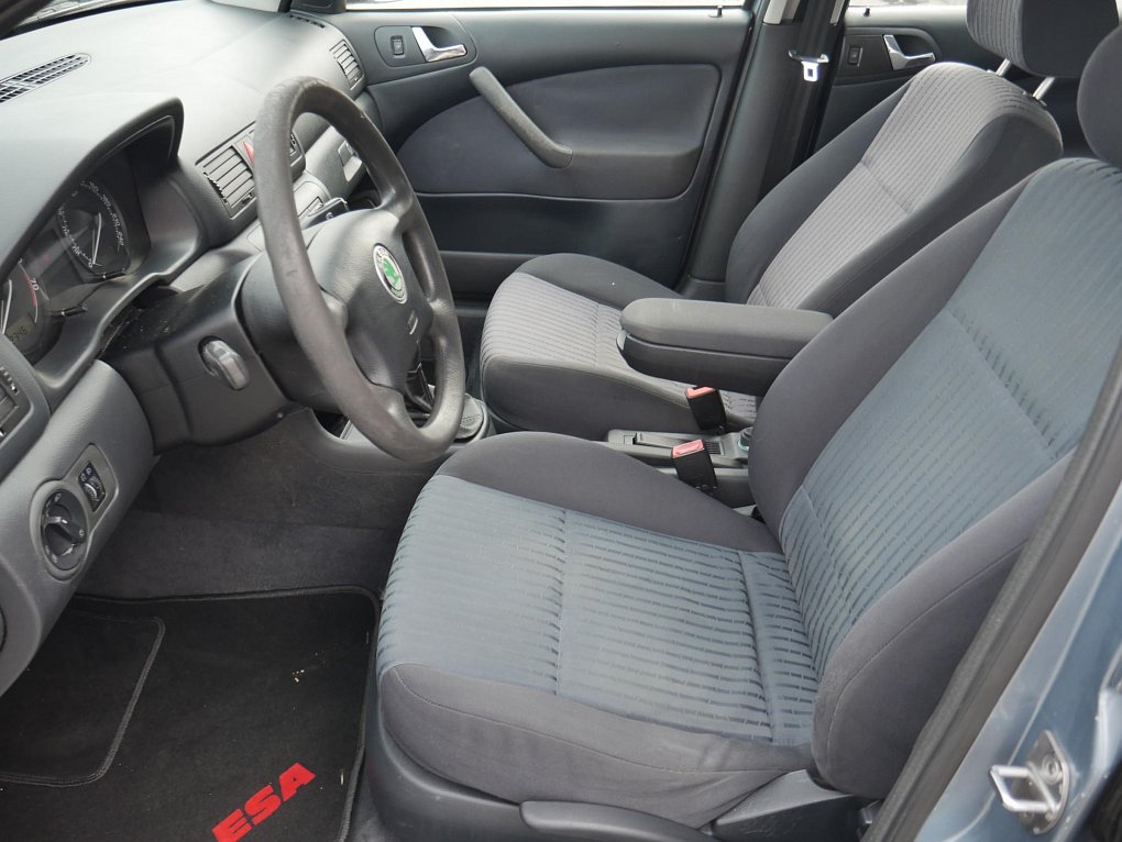 Škoda Octavia 1.6i Elegance