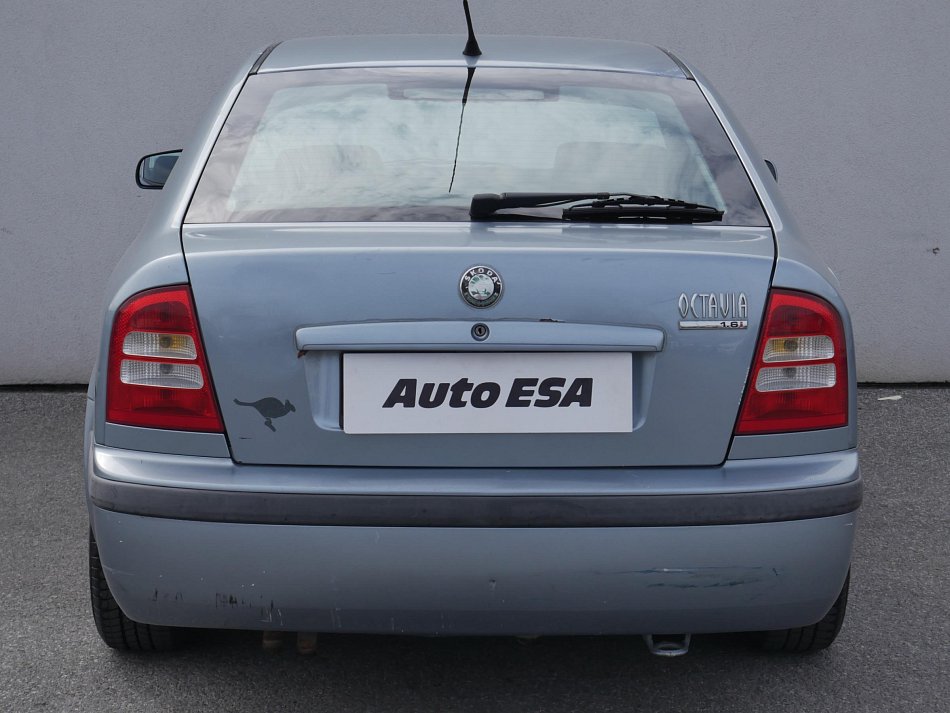 Škoda Octavia 1.6i Elegance