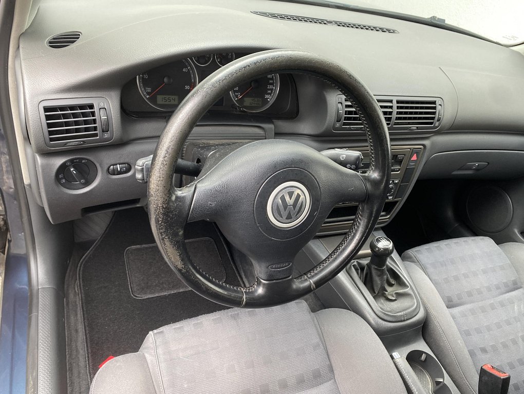 Volkswagen Passat 1.9 TDi 