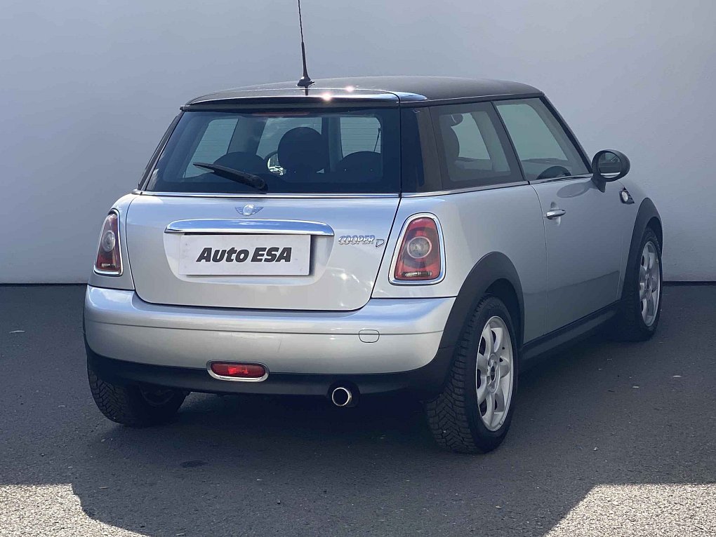 Mini Cooper 1.6D 