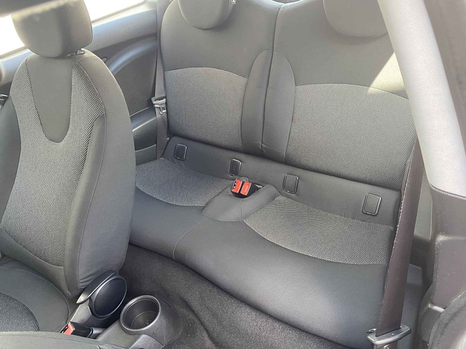 Mini Cooper 1.6D 