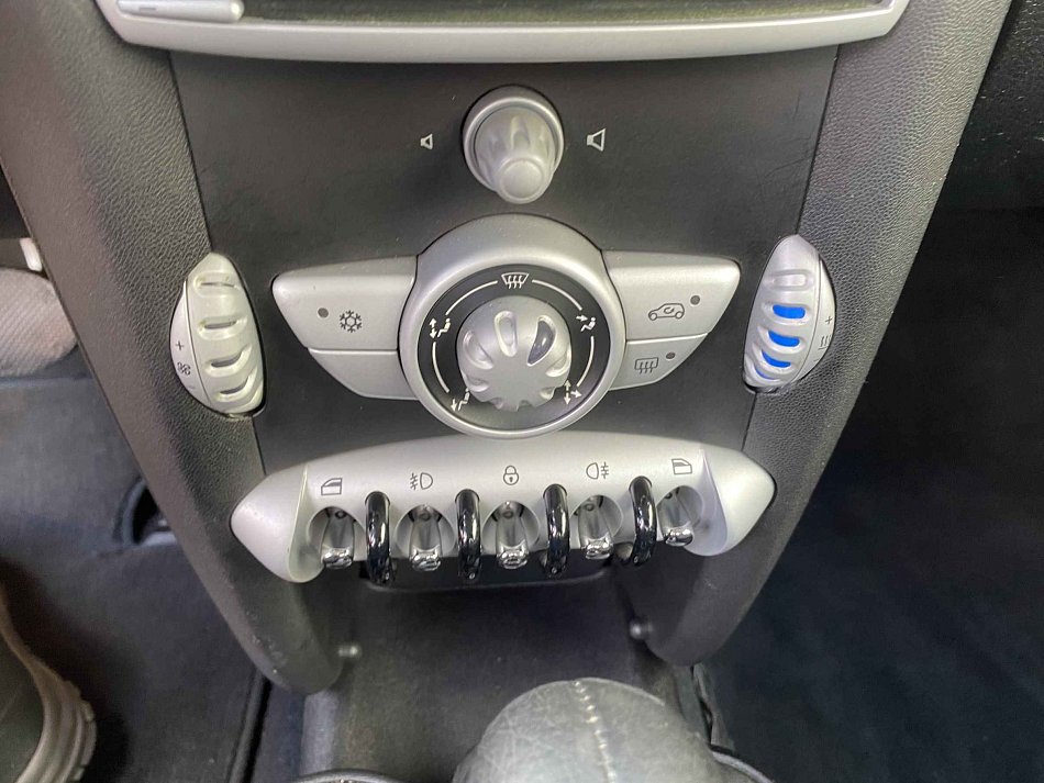 Mini Cooper 1.6D 