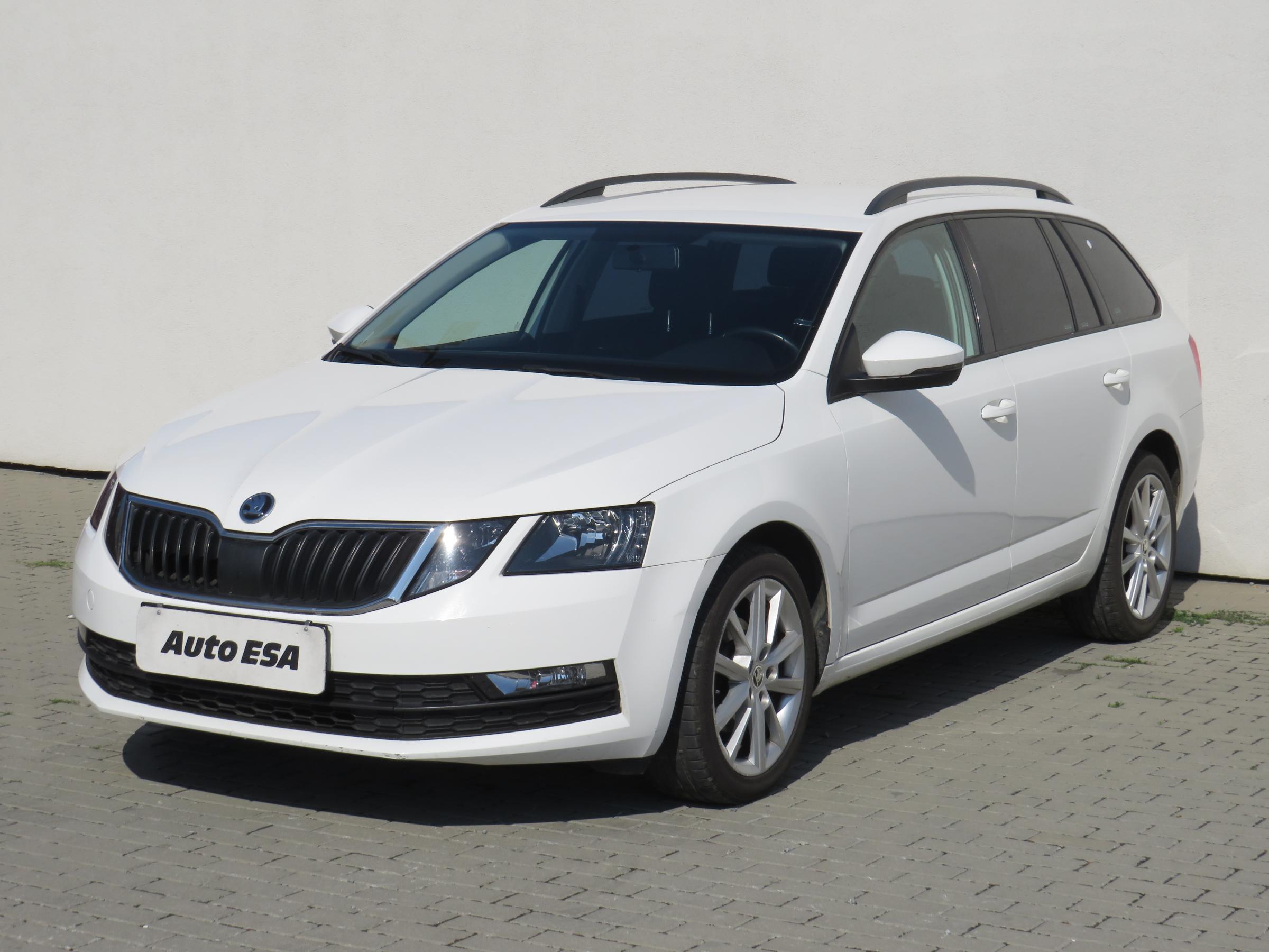 Škoda Octavia III, 2018 - pohled č. 3