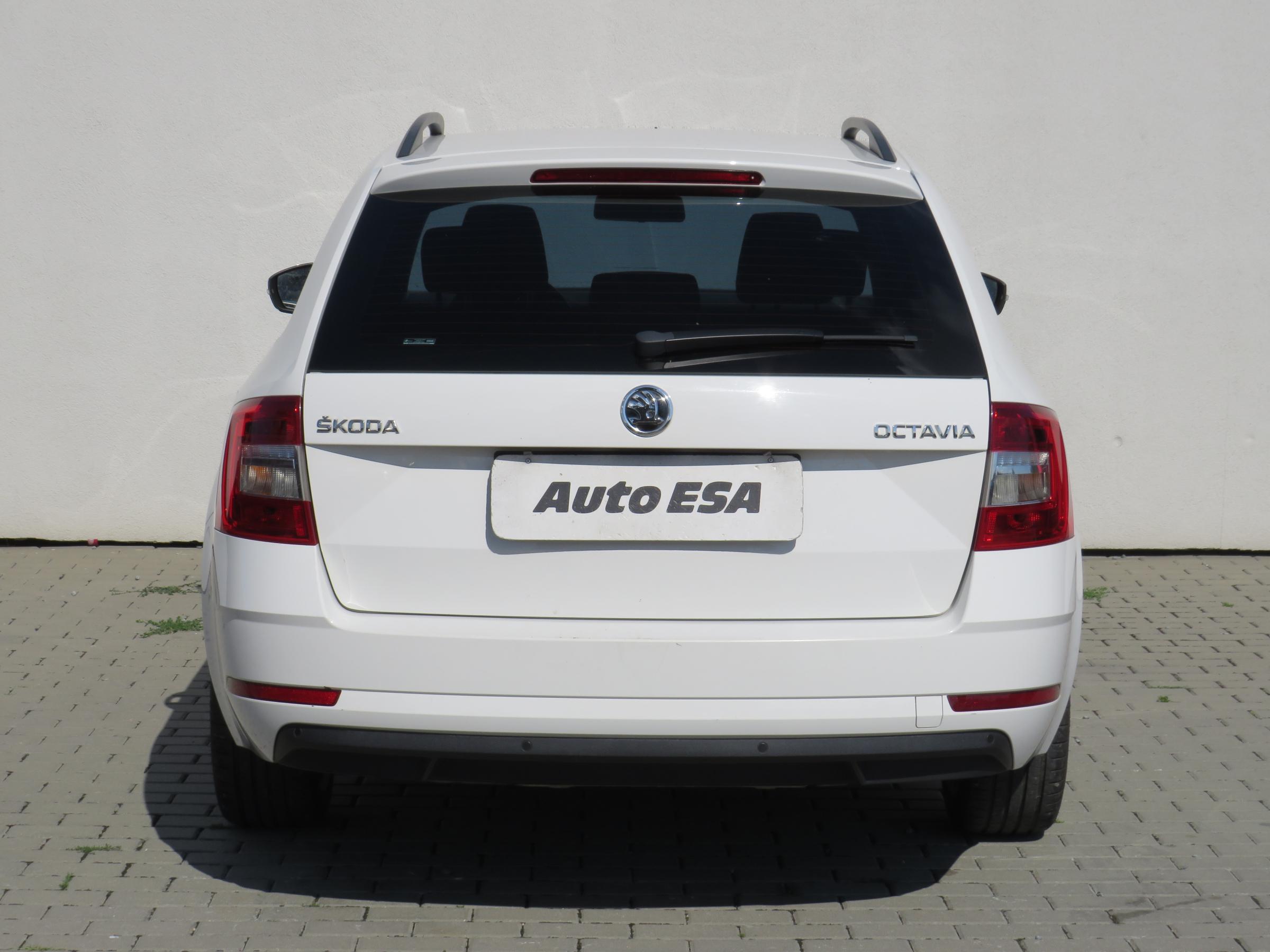 Škoda Octavia III, 2018 - pohled č. 5