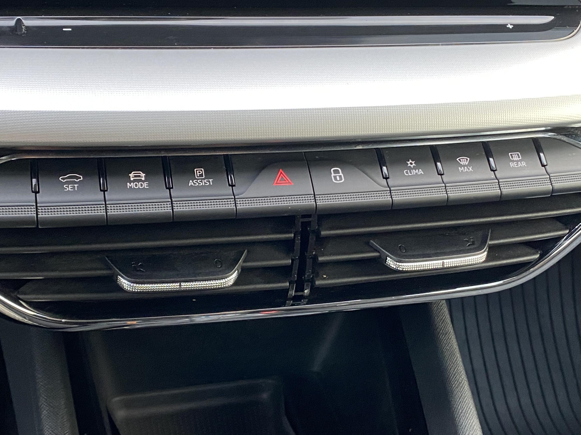 Škoda Octavia IV, 2021 - pohled č. 14