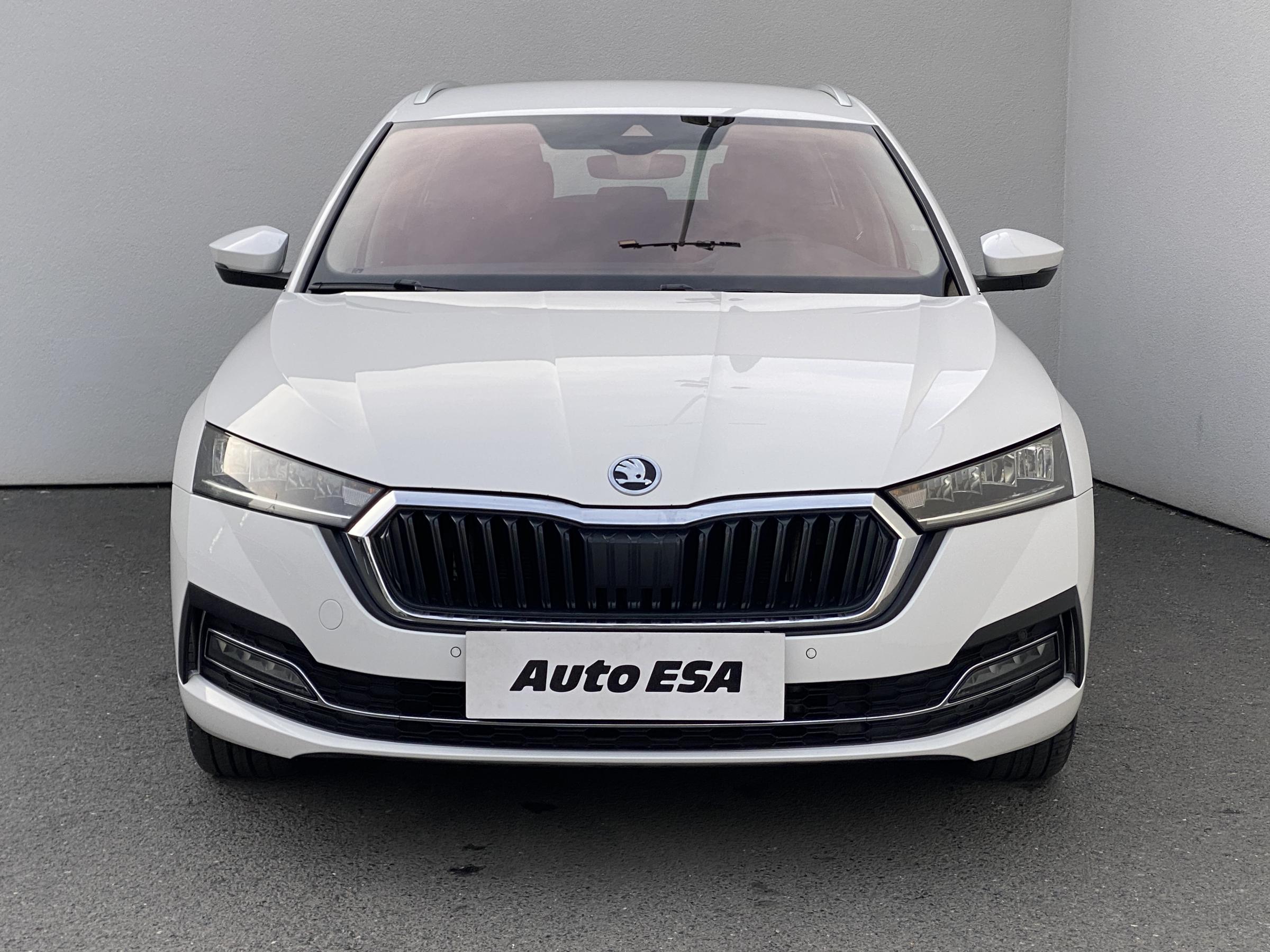 Škoda Octavia IV, 2021 - pohled č. 2