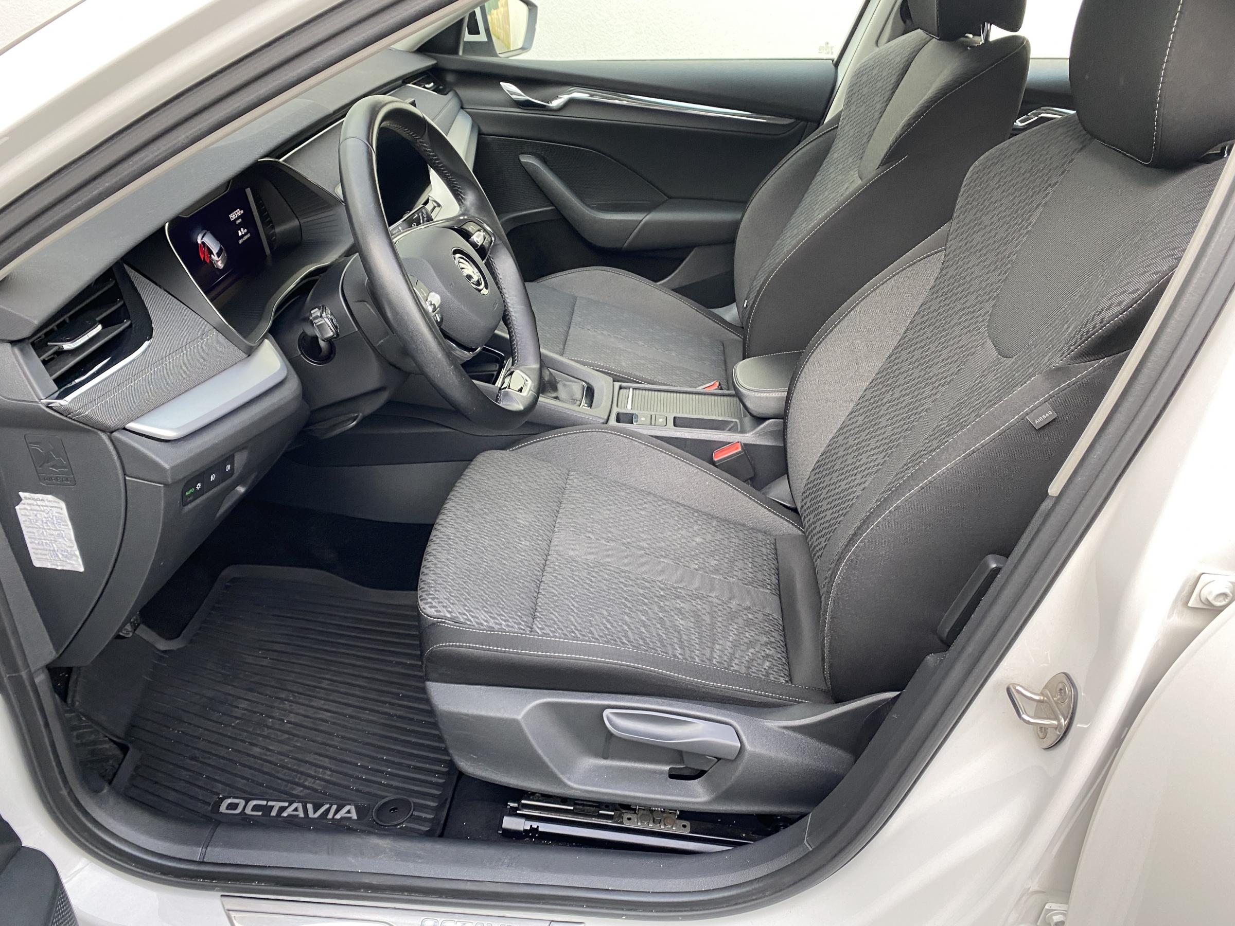 Škoda Octavia IV, 2021 - pohled č. 9