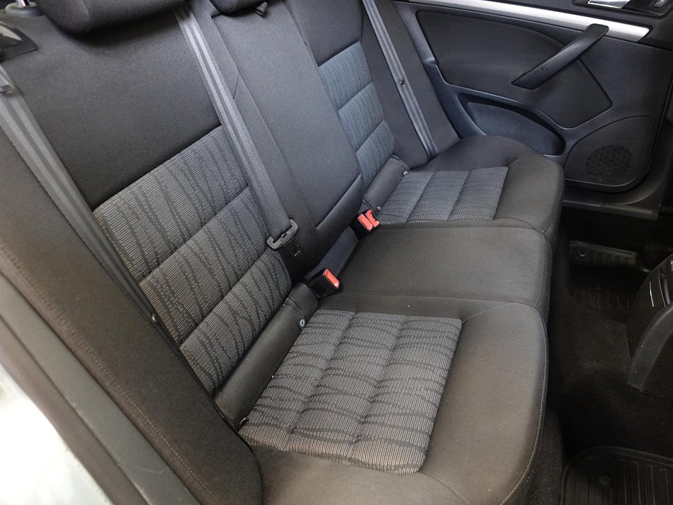 Škoda Octavia II 1.6TDi Elegance