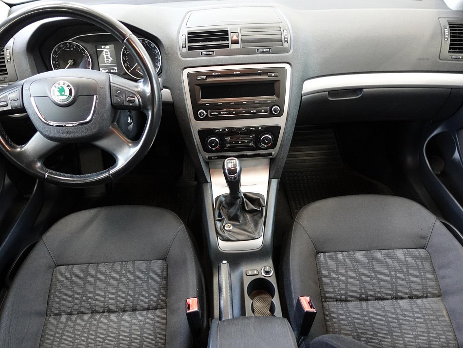 Škoda Octavia II 1.6TDi Elegance