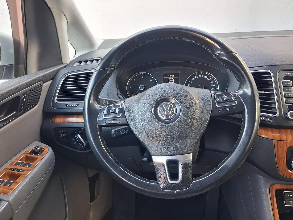 Volkswagen Sharan 2.0TDi 