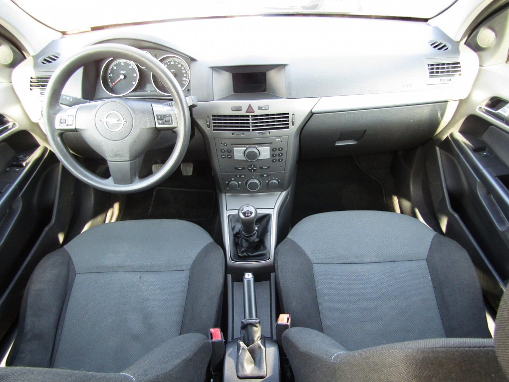 Opel Astra 1.3 CDTi 