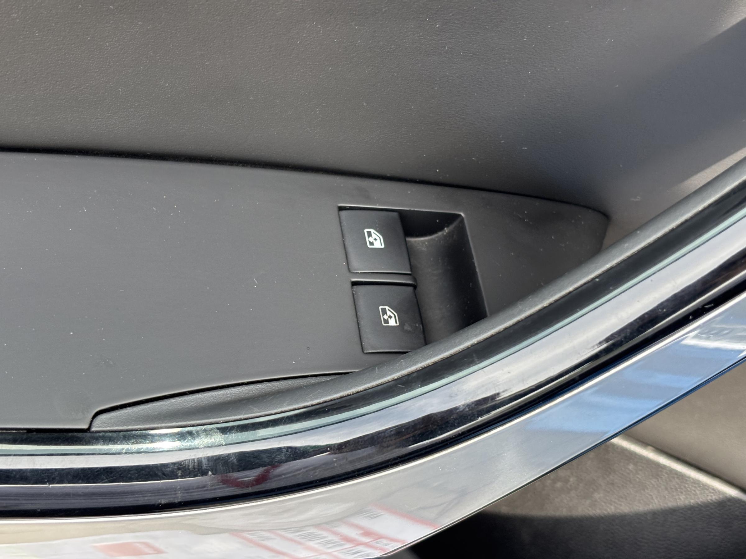 Opel Astra, 2014 - pohled č. 12