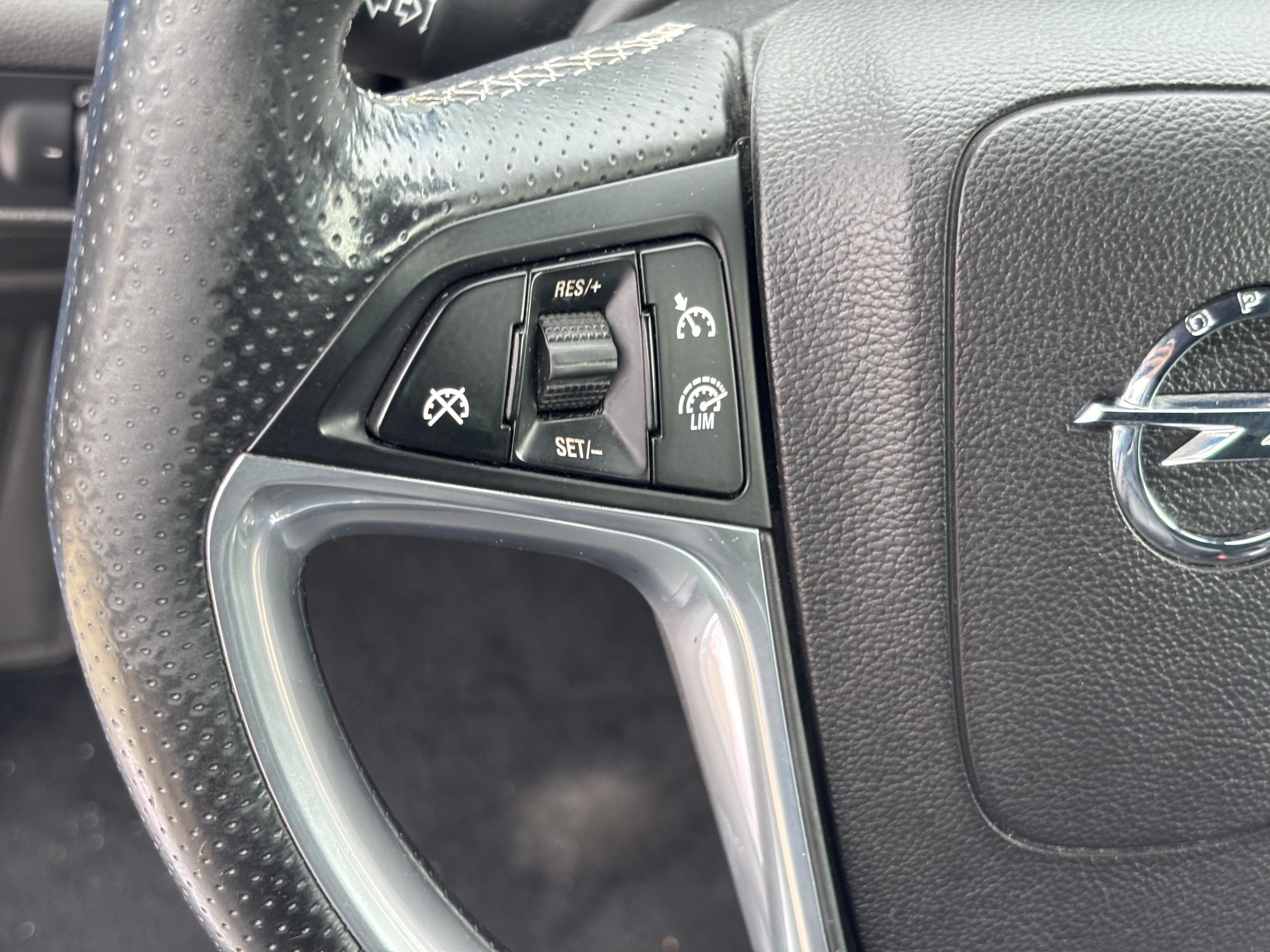 Opel Astra, 2014 - pohled č. 16