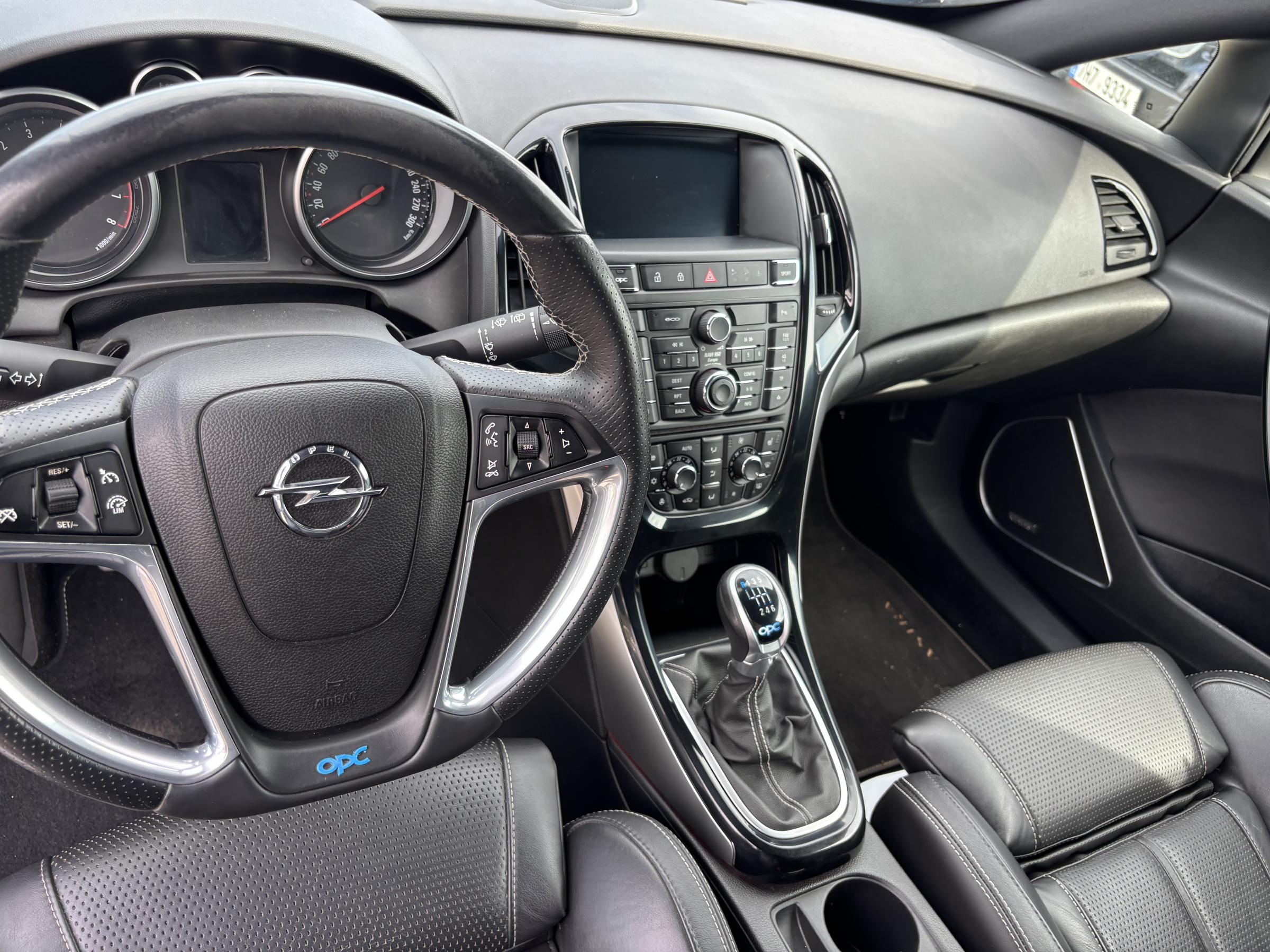 Opel Astra, 2014 - pohled č. 9