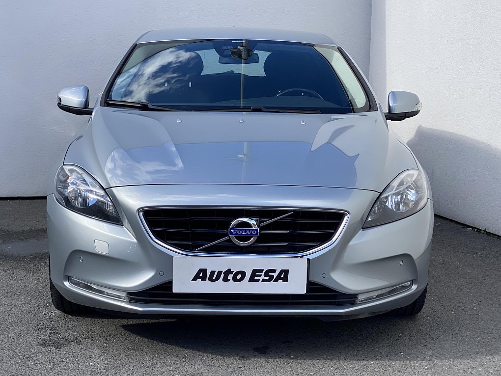 Volvo V40 2.0D 