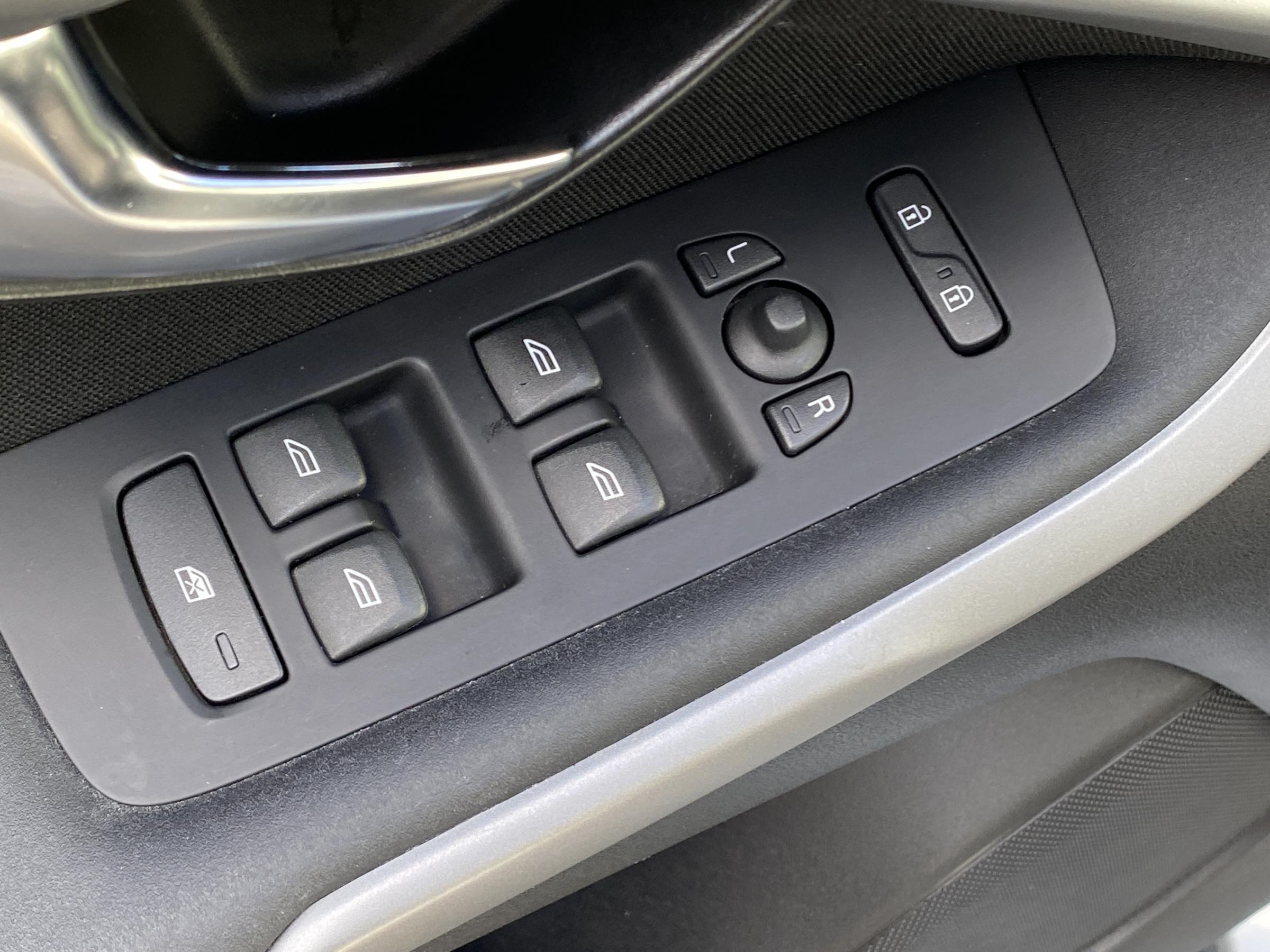 Volvo V40, 2013 - pohled č. 11