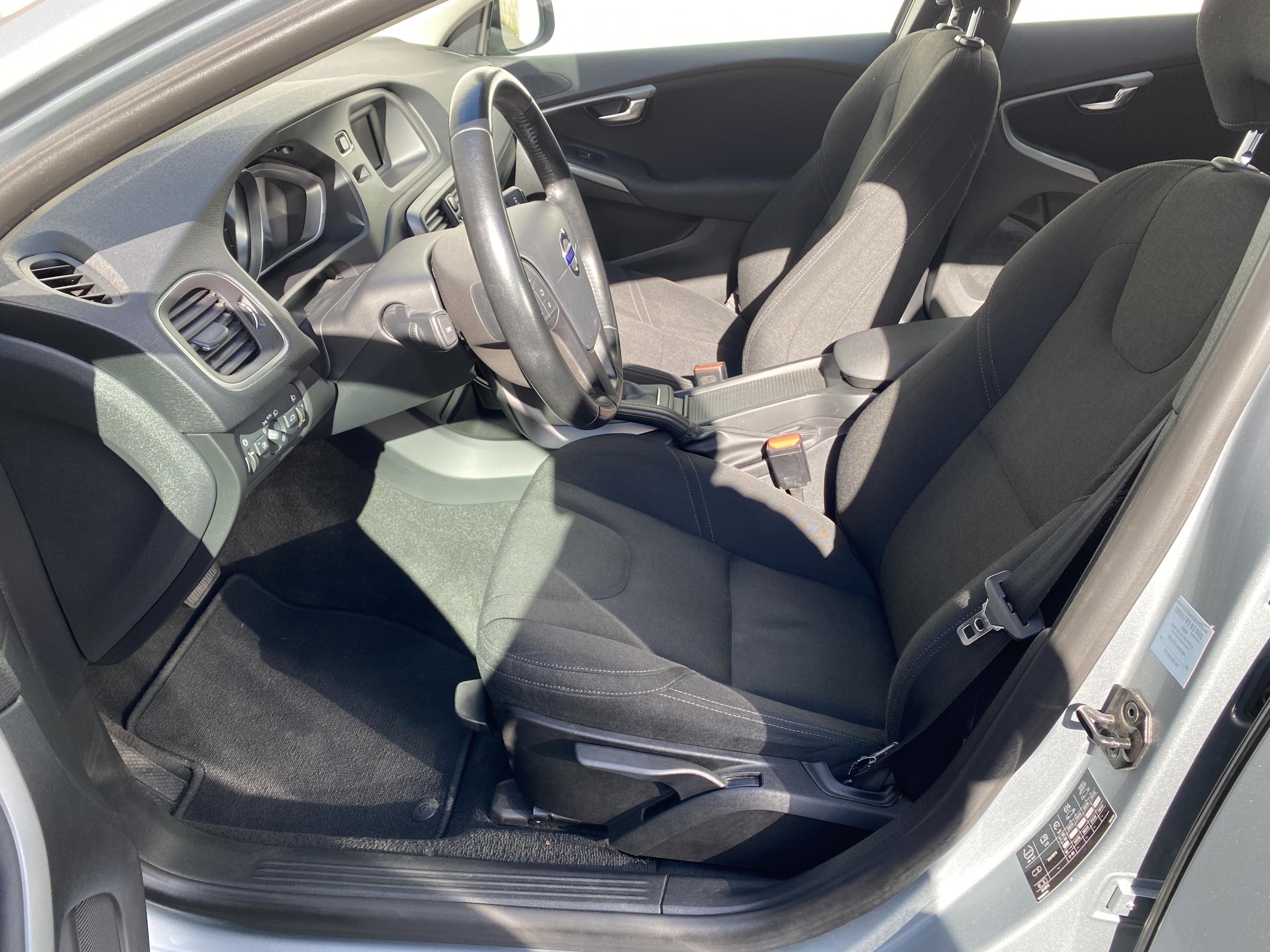 Volvo V40, 2013 - pohled č. 9